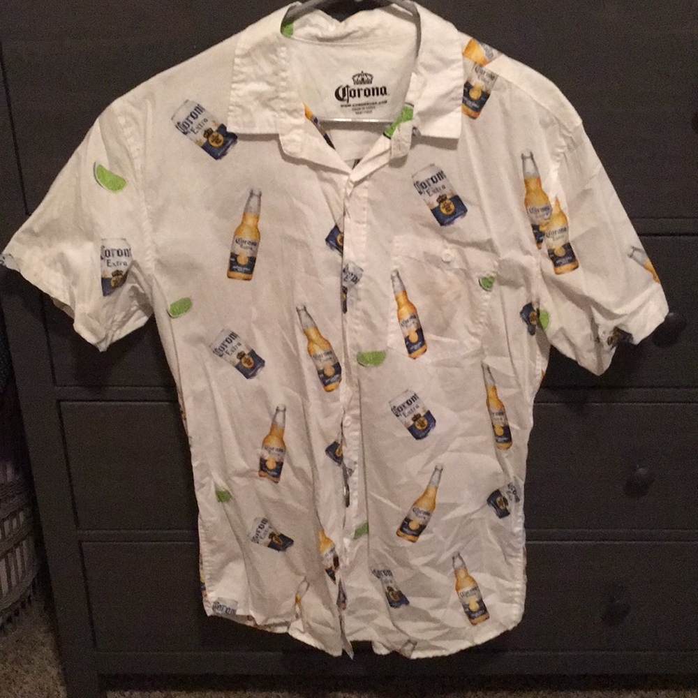 Men’s short sleeve button up